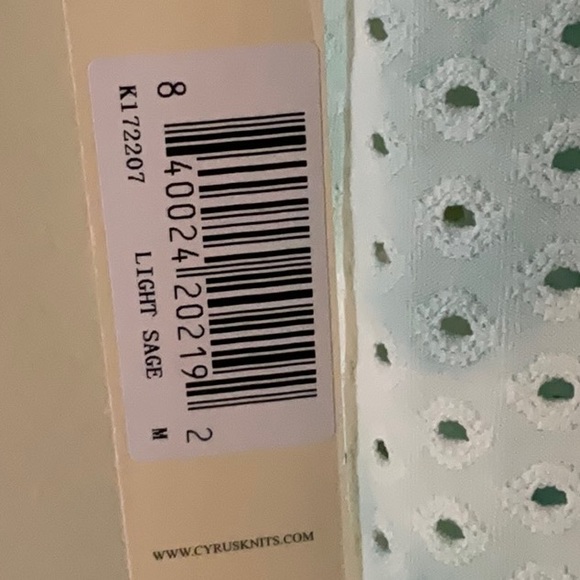 Cyrus V neck tie dye - Picture 6 of 6